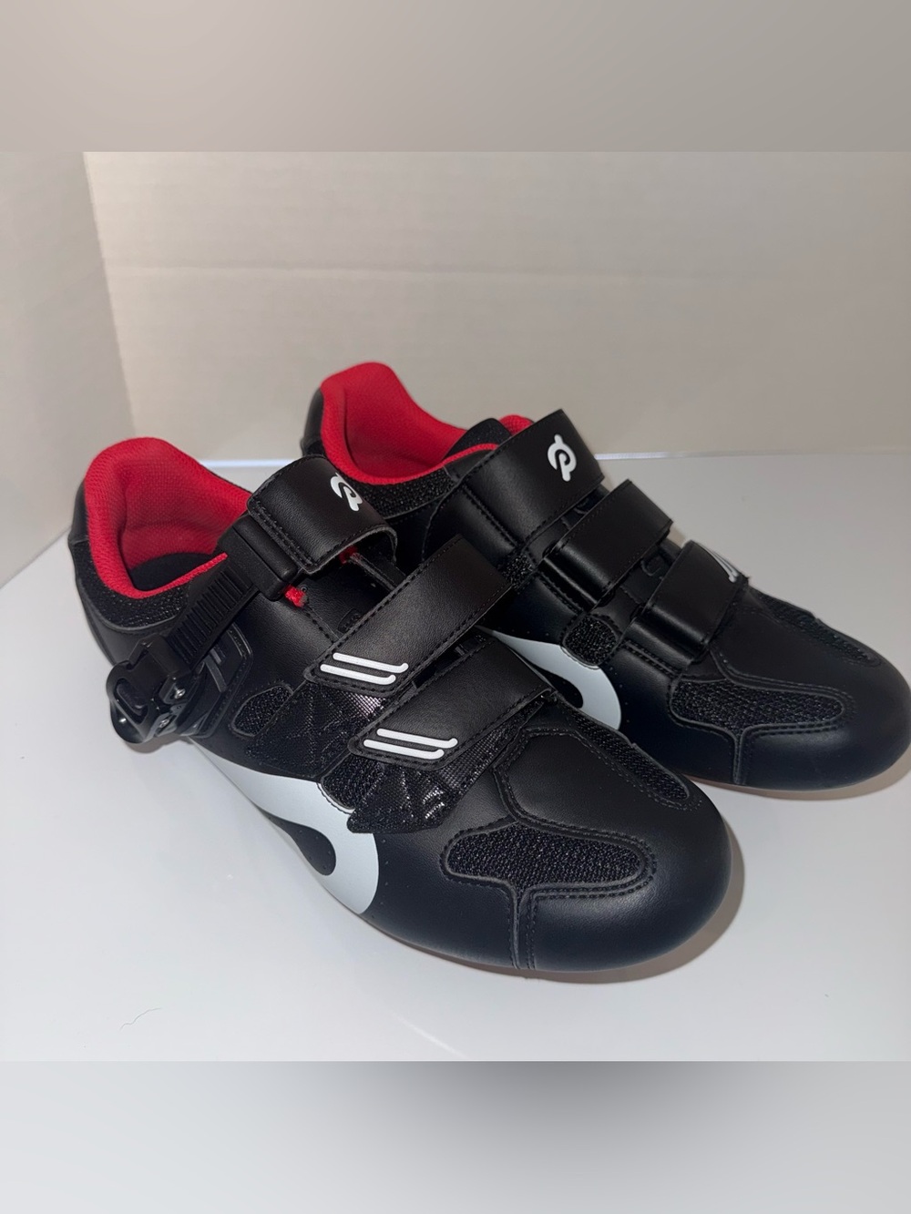 PELOTON Black Cycling Shoes with White Accent and Red Lining 42